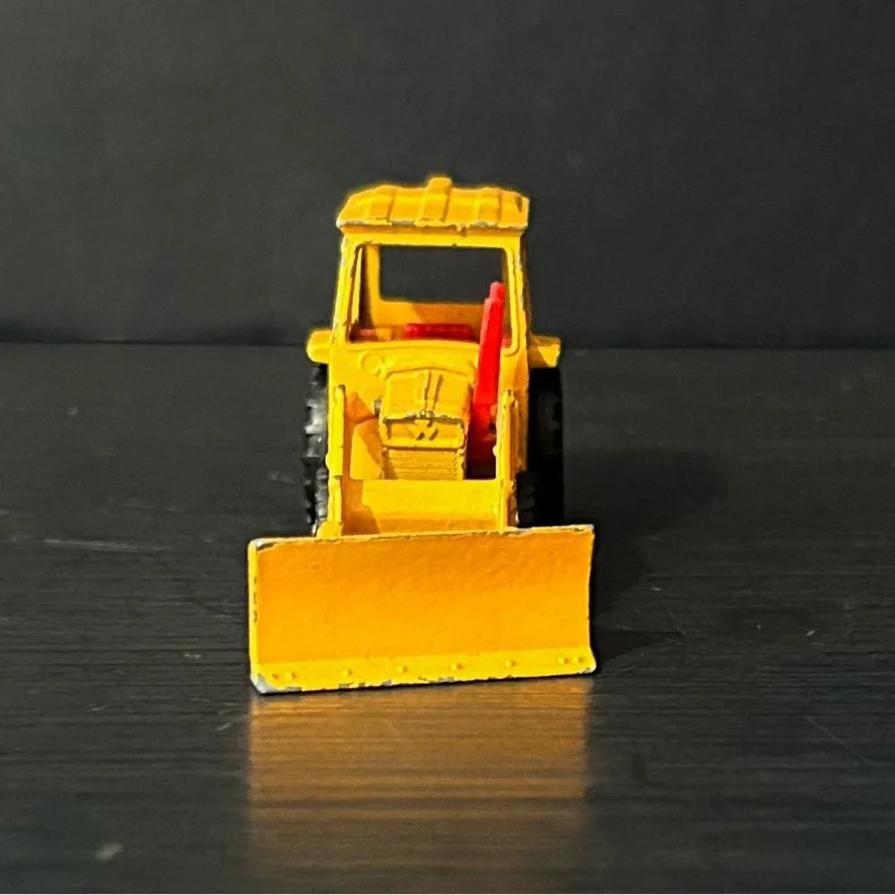 Corgi Juniors Massey Ferguson Tractor Shovel No 43A 3303 Made in Gt. Britain